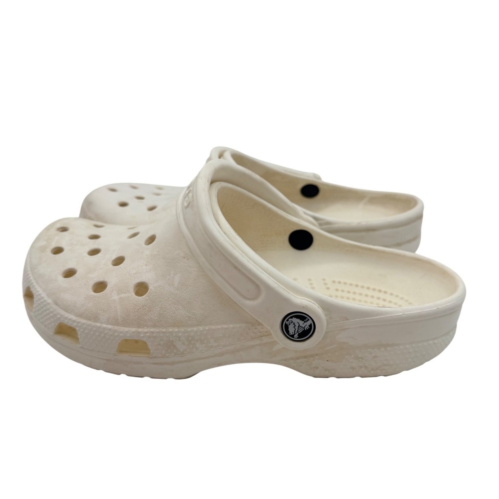 Crocs Classic Clogs Slip On Water Shoes Women's 8 Men's 6 White Casual Slip On